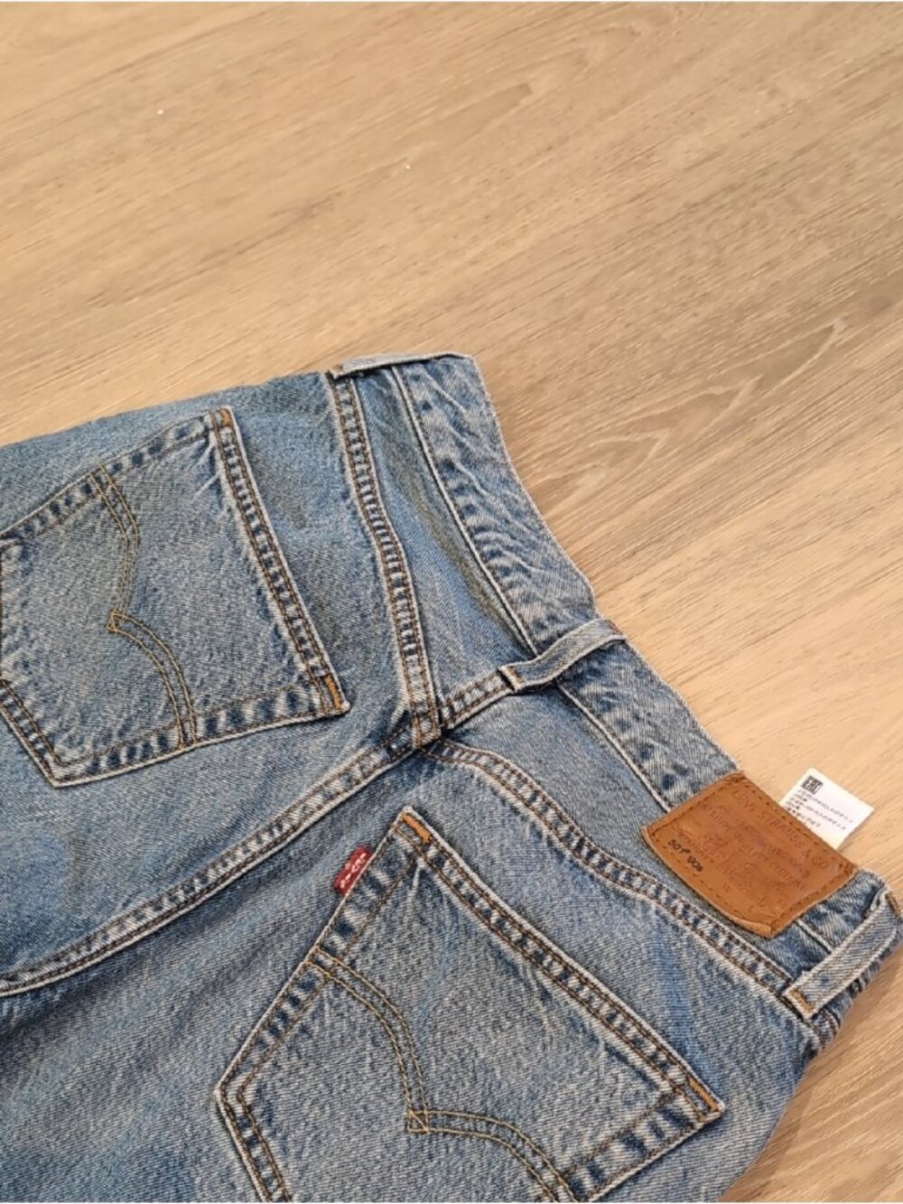 Levi's 501 90s Light Blue Straight-Leg Jeans - Picture 12 of 14